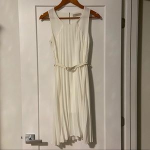 Gorgeous Rinascimento Belted Pleated Dress